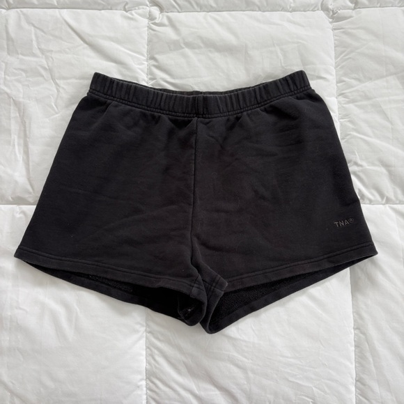 Aritzia Pants - Black Aritzia TNA Sweatshorts Size Medium